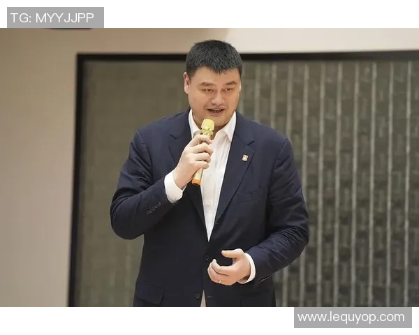 姚明携手耐克共创运动传奇引领篮球潮流新风尚