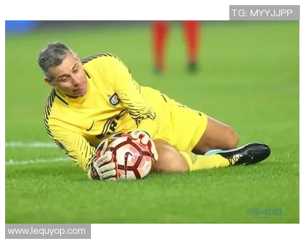 美国足球明星盘点:谁是当今足坛的顶尖球员与传奇人物 美国足球明星盘点:谁是当今足坛的顶尖球员与传奇人物