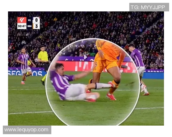 足球明星佩戴护膝的精彩瞬间及其时尚搭配图片分享