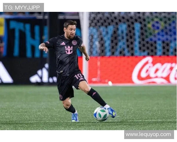 22号球衣的传奇足球明星是谁他在赛场上的辉煌成就与影响力分析