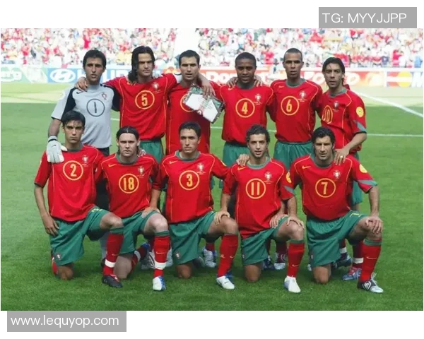 左前卫足球明星的崛起与传奇故事解析 左前卫足球明星的崛起与传奇故事解析