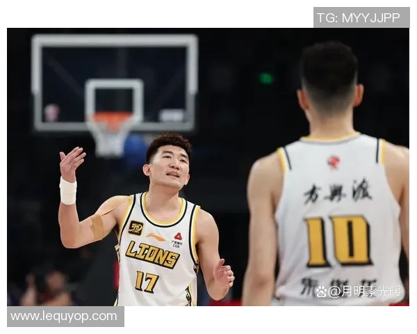 篮球明星们各自效力于哪些球队的背后故事与成就分析